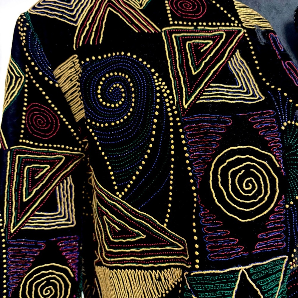 Colorful Geometric Patterned Jacket - Picture 5 of 8